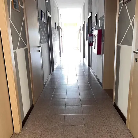 Moroni Hotel