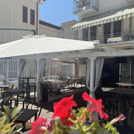 Moroni 3* Rimini